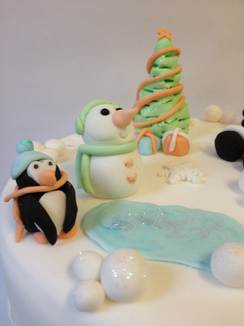 covering christmas cake 005